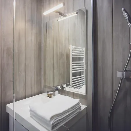 Ξενοδοχείο La Cote De Lumiere 2*