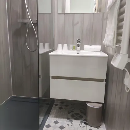La Cote De Lumiere Hotel 2*